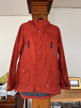 Volcom Women’s Burnt Orange  Hooded Ski / Snowboard Jacket